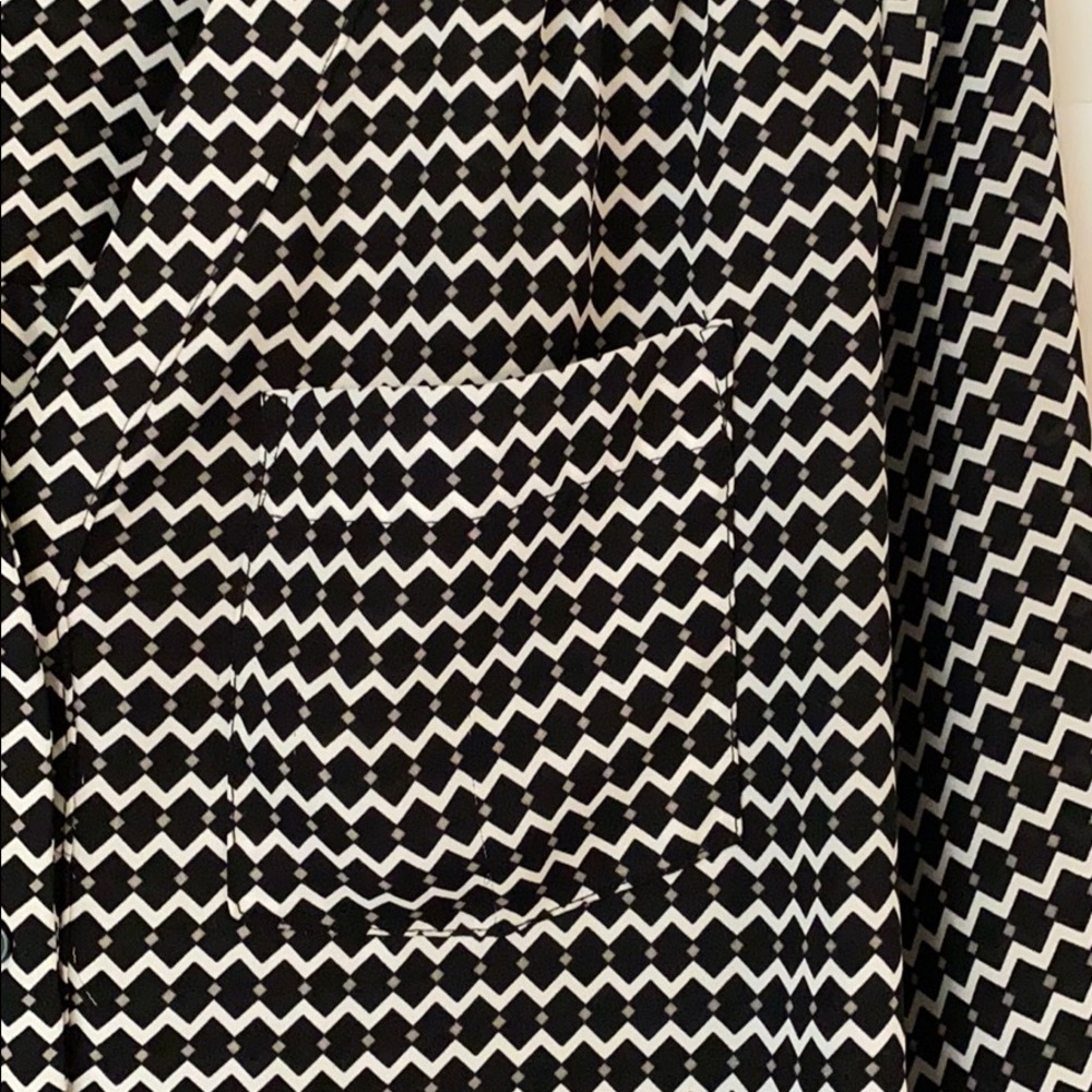 Cute Geometric Pattern Top! - Picture 3 of 6